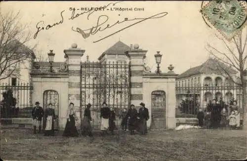 Ak Belfort Beffert Beffort Territoire de Belfort, L'Hôpital Civil,  Fassade, Personen vor dem Geb