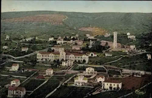 Ak Forcalquier Alpes de Haute Provence, Landschaftsaufnahme, Stadtansicht, Gebäude, Natur, Berge