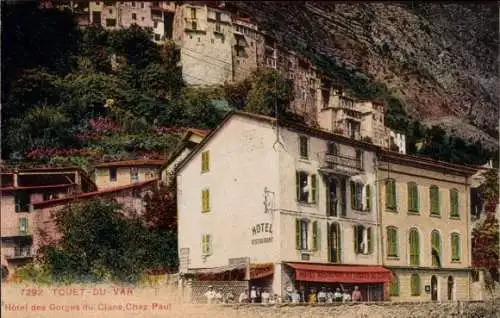 Ak Touet du Var, Hotel