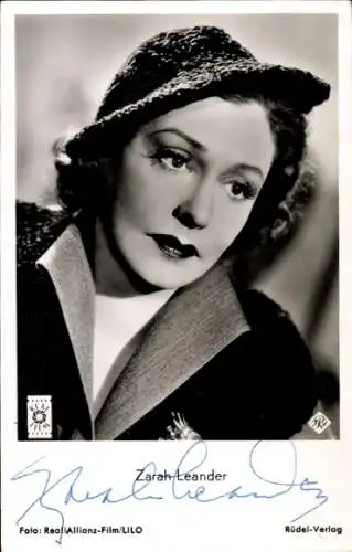 Ak Schauspielerin und Sängerin Zarah Leander, Portrait, Rose von Nowgorod