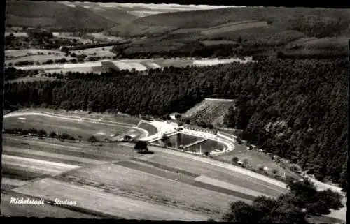 Ak Michelstadt im Odenwald, Fliegeraufnahme, Stadion