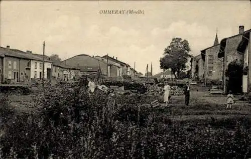 Ak Ommeray Ommerich Lothringen Moselle, Häuser, Passanten