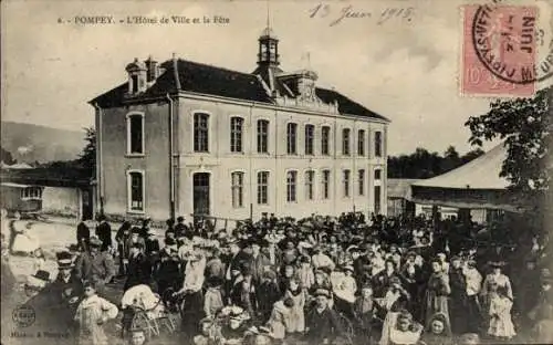 CPA Pompée Meurthe et Moselle, Hotel de Ville, Fete