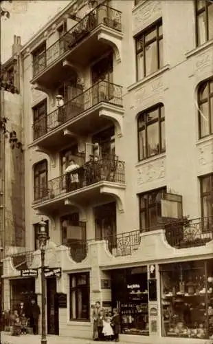 Foto Ak Hannover in Niedersachsen, Wohnhaus, Geschäft