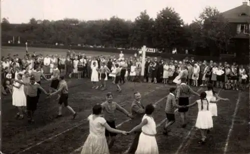 Foto Ak Hannover, Sportfest 1929, Hermann Paulmann mit Nichte Annemarie Müller