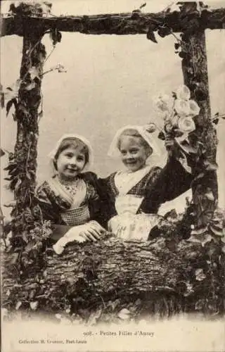 CPA Auray Morbihan, Petites Filles