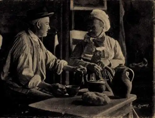 Ak Normandie, Mann und Frau in Tracht