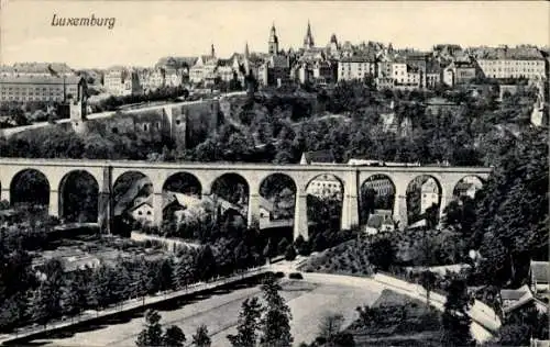 Ak Luxemburg Luxembourg, Panoramablick auf  Viadukt, Stadtansicht