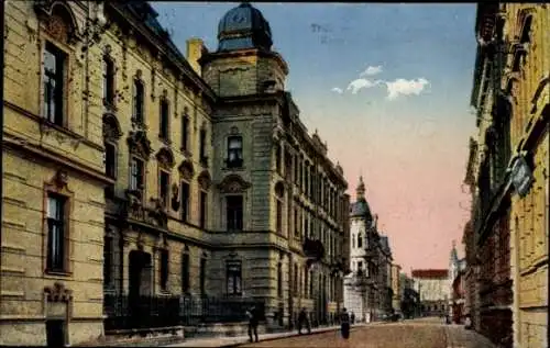 Ak České Budějovice Budweis Südböhmen, Historische Architektur, sonnige Straße, bunte 