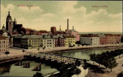 Ak Hradec Králové Königgrätz Stadt, Stadtansicht, Eliščine nábřeží, Fluss,  Architektur