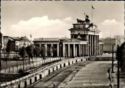 Ak Berlin Mitte, Brandenburger Tor, Mauer, Innerdeutsche Grenze