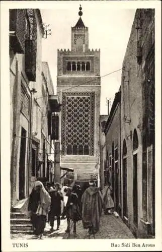 Ak Tunis Tunesien, Straße mit Menschen, Turmgebäude, historische Architektur, Tunis