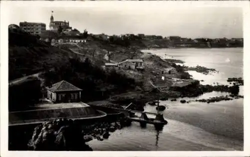 Ak Dakar Senegal, Landschaftsaufnahme, Küstenansicht, L'Anse Bernard, Gebäude, Wasser