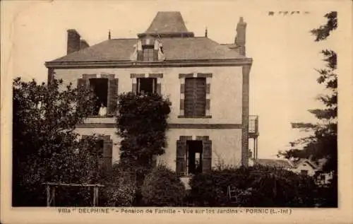 Ak Pornic Loire Atlantique, Villa DELPHINE, Pension de Famille, Blick auf die Gärten