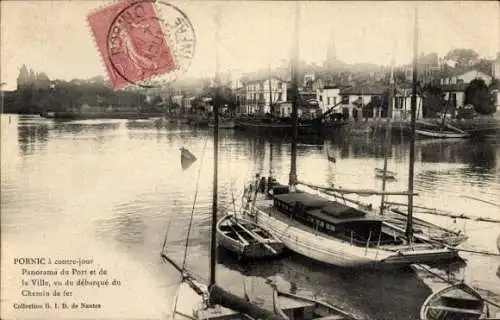 Ak Pornic Loire Atlantique, Panorama vom Hafen, Häuser am Wasser, Boote im Vordergrund, Poststemp