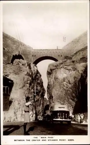 Ak Aden Jemen, Hauptpass, zwischen Crater und Steamer Point, Fahrzeug, Felsen