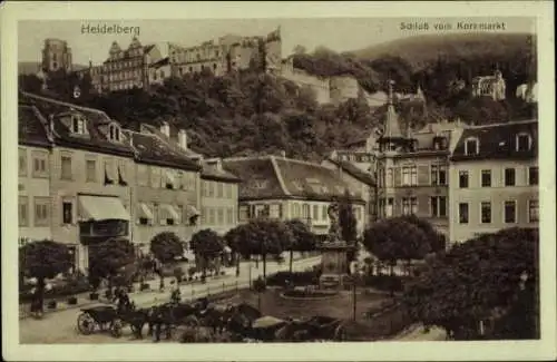 Ak Heidelberg am Neckar,  Schloss vom Kornmarkt, Stadtansicht,  Architektur
