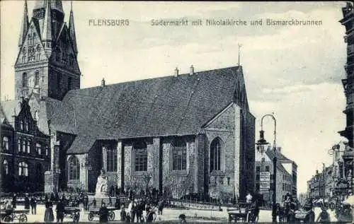 Ak Flensburg in Schleswig Holstein, Südermarkt m. Nikolaikirche u. Bismarckbrunnen