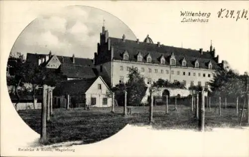 Ak Lutherstadt Wittenberg, Lutherhaus, Gebäudeansicht, ländliche Umgebung,  Reinicke & Rubi, Magd