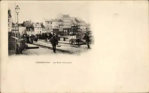 Ak Cherbourg en Cotentin Manche, bild von  Le Pont Tournant,  Atmosphäre