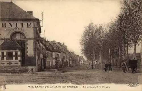 Ak Saint Pourçain sur Sioule Allier, La Halle et le Cours