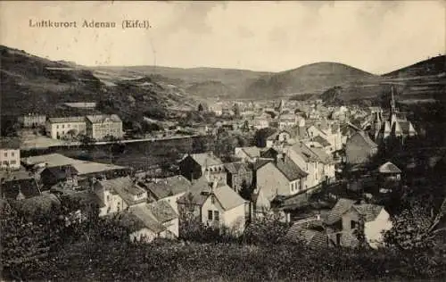 Ak Adenau in der Eifel, Luftkurort Adenau (Eifel), alte Gebäude, hügelige Landschaft