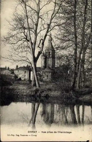 Ak Civray Cher, Kirchturm, Wasserreflexion, Bäume, ländliche Szene