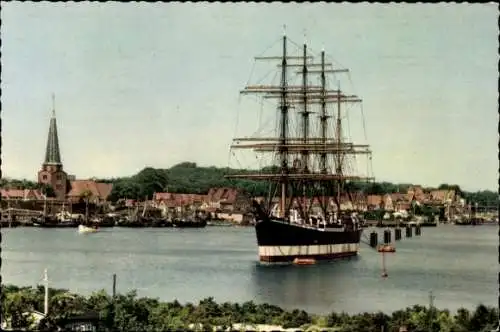 Ak Travemünde Lübeck Schleswig Holstein, Hafen mit Segelschulschiff Passat