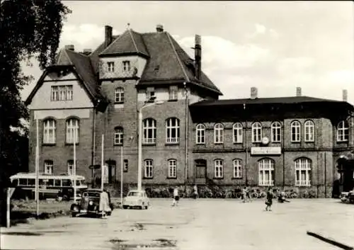Ak Doberlug Kirchhain in Brandenburg, Bahnhof, Straßenseite