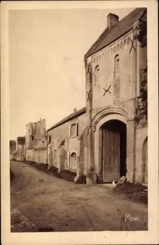 Ak Villers Bocage Calvados, Historisches Gebäude, malerische Straße, Dorfansicht