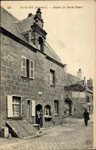 Ak Roscoff Finistère, Haus der Marie Stuart,  Architektur, straßenszene
