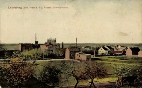 Ak Landsberg im Saalekreis,  Außere Bahnhofstraße, Gebäude, Landschaft, Fabriken