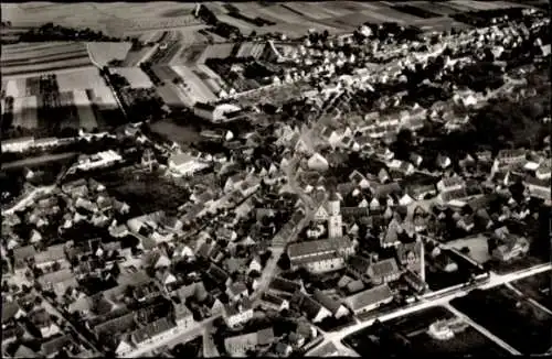 Ak Langenau in Württemberg, Luftaufnahme von  viele Dächer, ländliche Umgebung