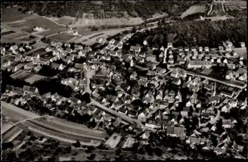 Ak Linsenhofen Frickenhausen in Württemberg, Luftaufnahme eines Dorfes, viele Häuser, umliegende 