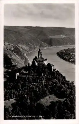 Ak Braubach am Rhein, Die Marksburg, Blick auf die Burg, Rheinlandschaft, Schwarz-Weiß-Fotografie