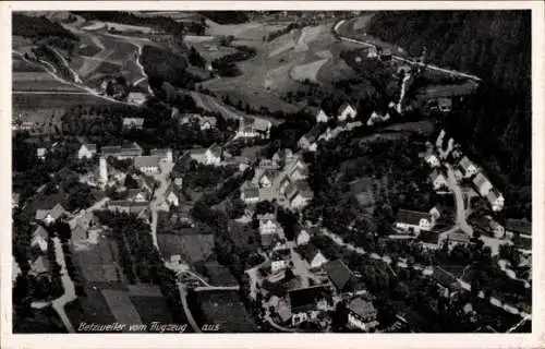 Ak Betzweiler Loßburg im Schwarzwald, Luftaufnahme von  idyllische Landschaft, Häuser, Felder