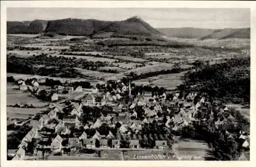 Ak Linsenhofen Frickenhausen in Württemberg, Luftaufnahme von  Landschaft, Berg im Hintergrund