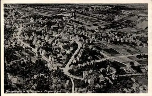 Ak Birkenfeld an der Nahe, Luftaufnahme von  Wohngebiete, Felder