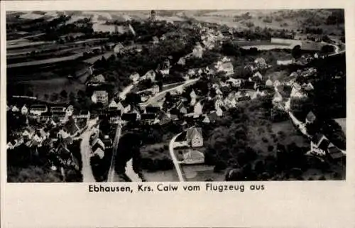 Ak Ebhausen im Schwarzwald Württemberg, Luftaufnahme von  Ort mit Häusern und Straßen