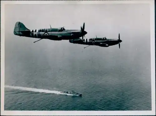 Foto Britische Militärflugzeuge, Royal Air Force, Korea