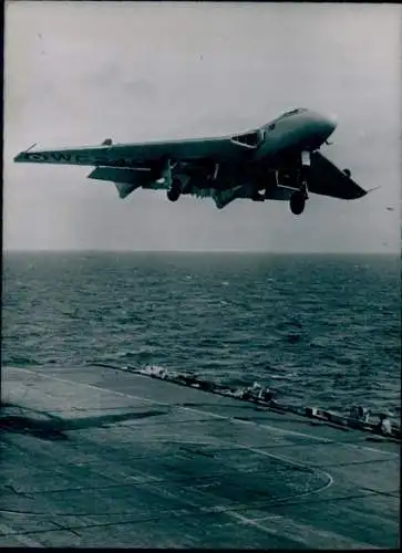 Foto Britisches Militärflugzeug WG2