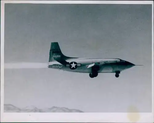 Foto Amerikanisches Militärflugzeug X-1
