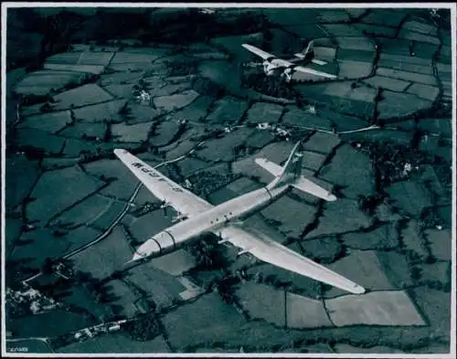 Foto Militärflugzeuge, Flugzeuge, TPS 22/D