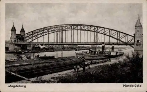 Ak Magdeburg in Sachsen Anhalt, Nordbrücke, Lastkähne