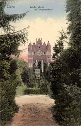 Ak Chorin in der Mark, Kloster  Kriegerdenkmal, grüne Umgebung,  Architektur