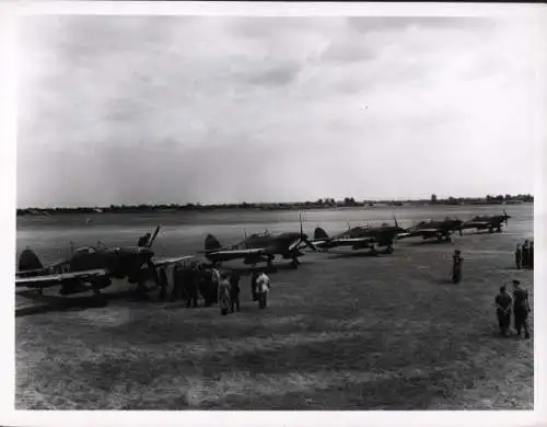 Foto Royal Air Force, Hawker Aircraft, Hurricane, Portuguese Squadron