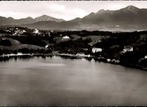 Ak Murnau am Staffelsee, Schwarz-Weiß-Bild, Seeansicht, Berge im Hintergrund, ruhiges Wasser
