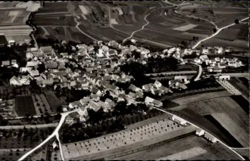Ak Machtolsheim Laichingen in Württemberg, Luftaufnahme von  viele Häuser, Felder, Wege