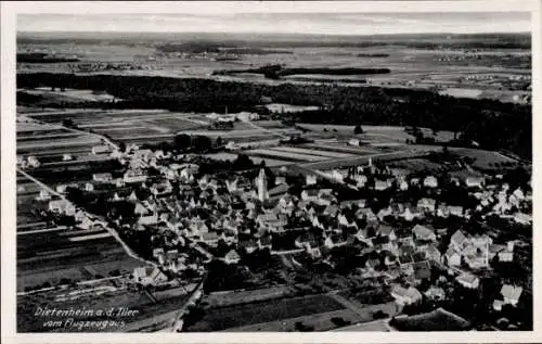 Ak Dietenheim an der Iller Baden Württemberg, Luftaufnahme von Dietenheim, ländliche Umgebung,  B