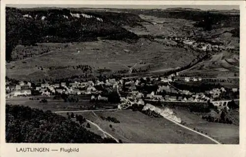 Ak Lautlingen Albstadt in Baden Württemberg, Luftaufnahme von  grüne Landschaft, Häuseransicht